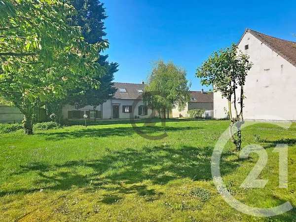 Maison 8 pièces 250 m²