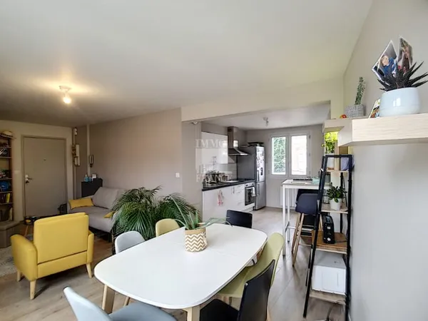 Location d'un appartement F3 , 60m2, à LAVAL