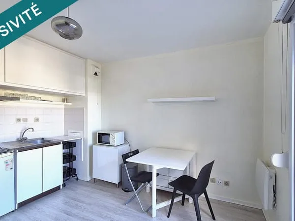 Studio lumineux avec parking - idéal investisseur