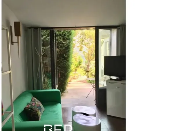 Studio meublé de 33 m² avec climatisation et parking - Biot