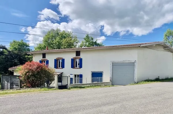 PASLIÈRES / Maison à vendre coup de coeur rénovée avec soin dans parc arboré !