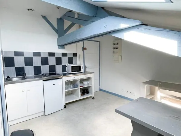 Studio meublé 14 m2