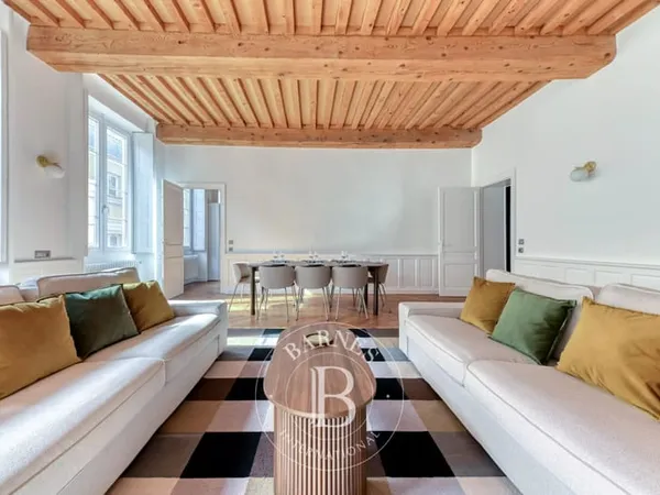 Lyon 1 - Terreaux - Appartement meublé et rénové de 138,43 m² - Bureau - 3 Chambres