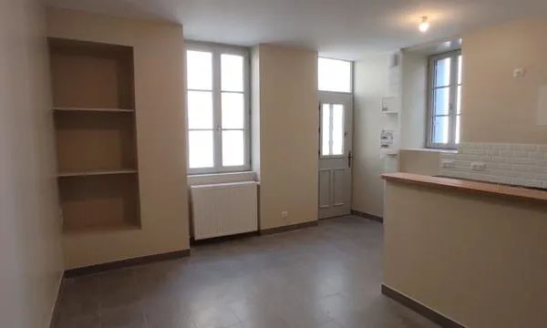 MAISON DE VILLE T3
