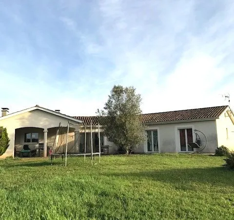 Villa en location à Sainte-Bazeille avec Maurig Immobilier
