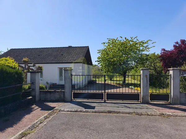 Maison 5 pièces de 92m² sur terrain de 1021m²