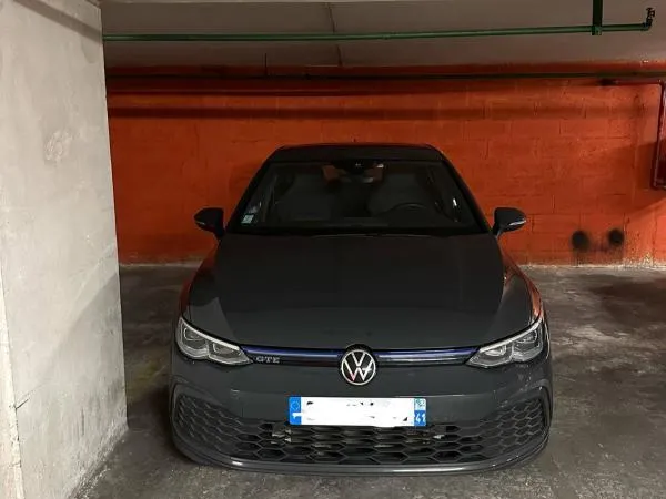 Emplacement de parking sécurisé - 14 m² - Rue des Haudriettes, Paris 3ème