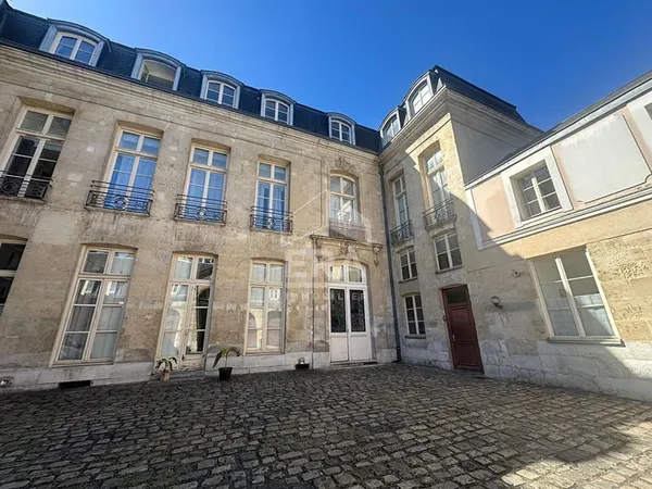 Triplex en plein centre de Rouen, 2 pièce(s) 49 m2.