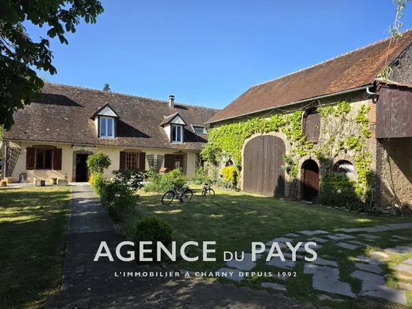 Magnifique fermette restaurée dans hameau calme proche Charn