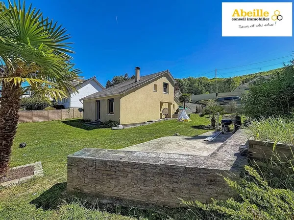 MAISON DE 178 M2 HAB. GARAGE DE 35 M2. TERRAIN DE 1096 M2.