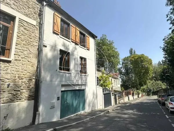 Studio à louer Vauréal Village