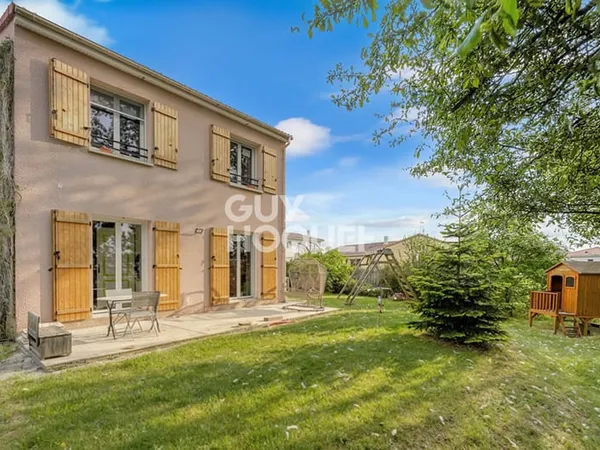 Jolie maison - Quartier résidentiel