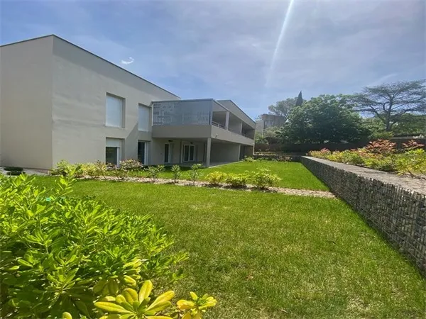 NÎMES - Quartier Cigale, appartement récent type 3 avec jardin et garage