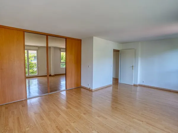 Appartement Guyancourt 2 pièce(s) 55 m2