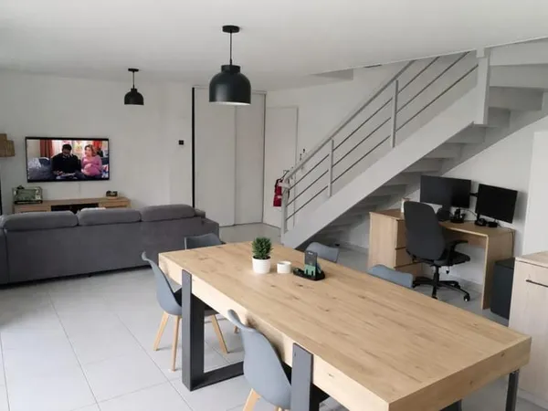 Maison de 2023 de 69m2 avec jardin