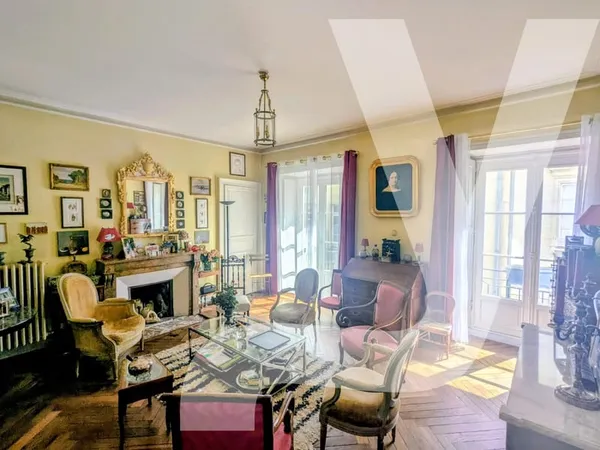 EXCLUSIVITE Quartier Préfecture T3 78,57 m² Charme de l'ancien et emplacement privilégié Cave + Gren