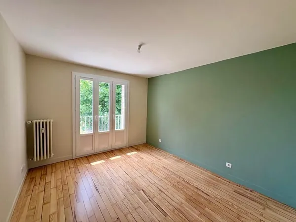 APPARTEMENT T3 A LOUER A LE COTEAU :
