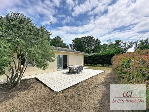 LE TEICH, Maison récente T4 sur terrain de 440m2.