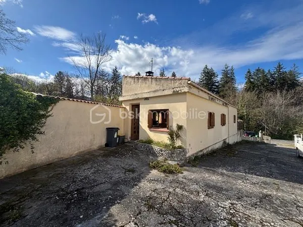 QUILLAN - PLAIN PIED - JARDINET
