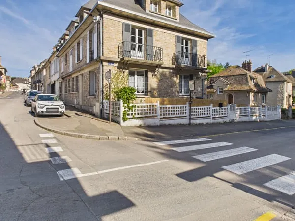 RARE : Maison Hyper Centre de Thury, jolie maison sur sous