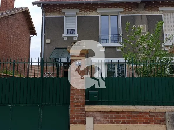 A SOISSONS - MAISON F4 - QUARTIER LAMARTINE