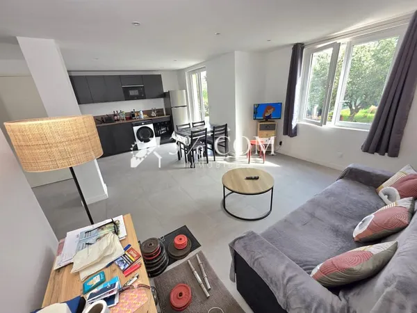 Appartement rénové proche mer, commerces et Base Nature