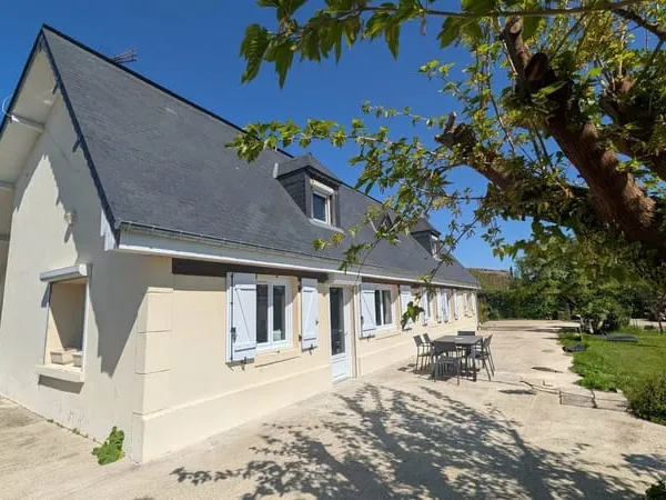 Maison familiale de 160m2 viable de plain-pied avec une vue