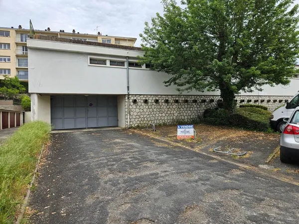 Stationnement Vente Saumur   6000€