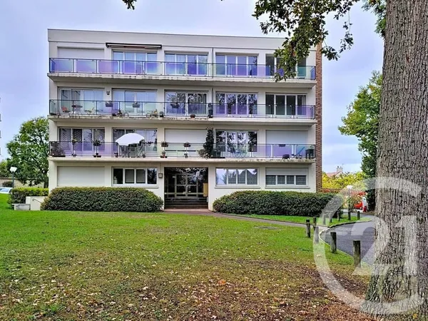 Appartement 4 pièces 77 m²