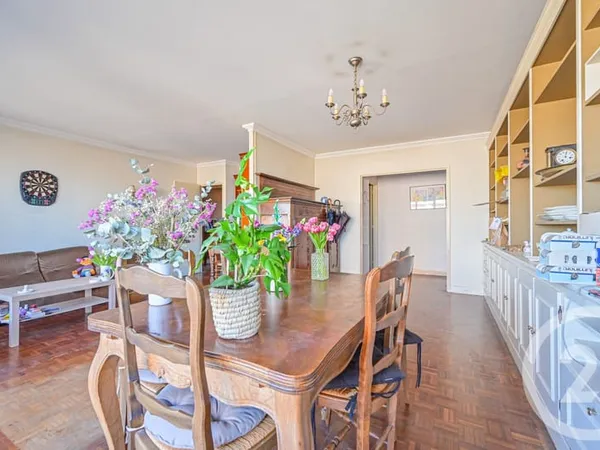 Appartement 5 pièces 103 m²