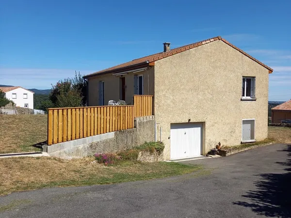 Maison individuelle T4 sur la commune de Preaux avec 1125m2