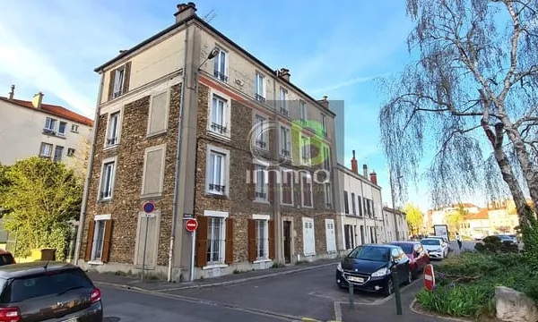 NEUILLY/MARNE RER A à 10 min