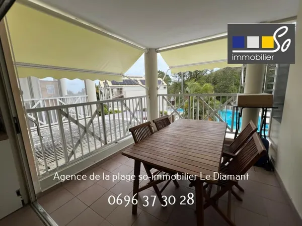 A LOUER BEL APPARTEMENT T2 MEUBLÉ PROCHE PLAGE LE DIAMANT