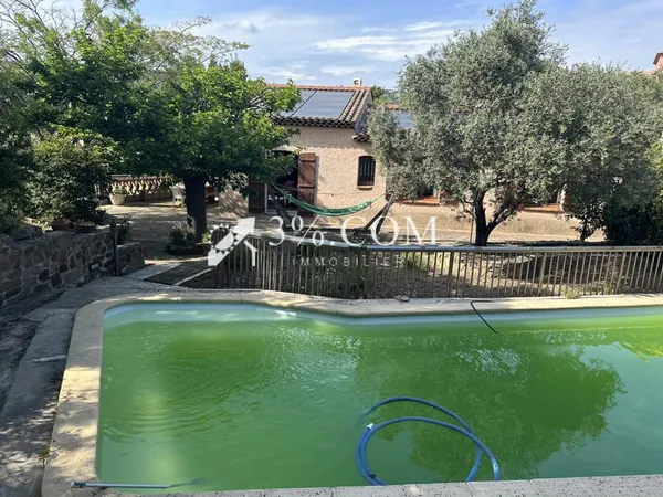 Maison familiale entre le golf et la plage