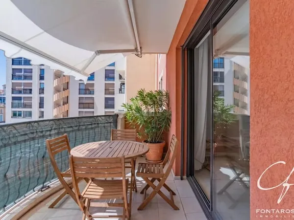 RARE À SAISIR - CŒUR DE SAINT-RAPHAËL AU CALME !