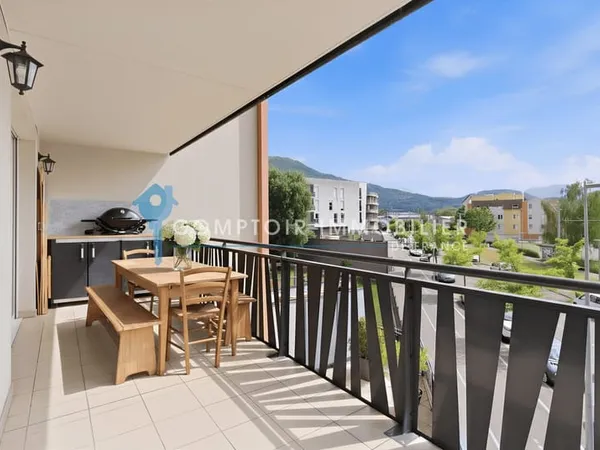 SAINT-MARTIN-D'HERES - T3 TERRASSE AVEC VUE MONTAGNES