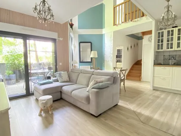 Duplex contemporain 3 chambres avec terrasse et balcon