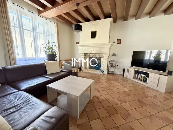Maison de caractère au coeur du bourg de 170m² - 3 chambres et
