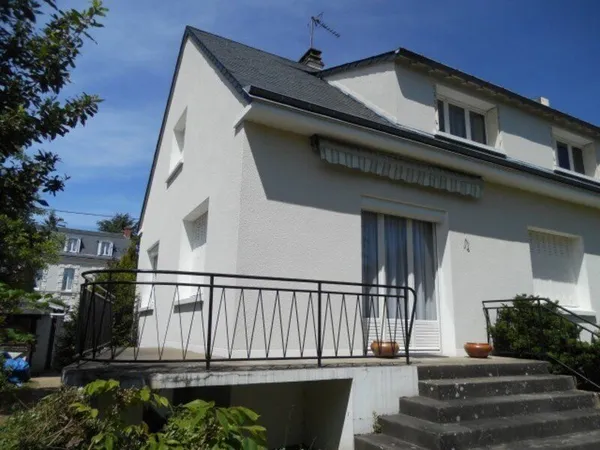 Dpt Loiret (45), à vendre ORLEANS Saint Marc maison P5 de 140 m² - Grand Jardin