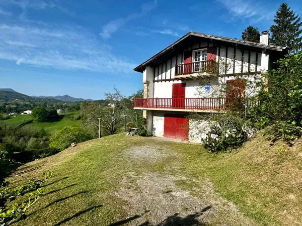 HASPARREN - Maison individuelle avec vue panoramique