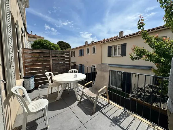 TOULON CLARET - VALBOURDIN - APPARTEMENT T2 VENDU LOUE - PAR