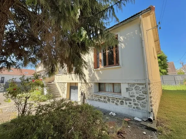 A vendre maison indépendante à rénover !