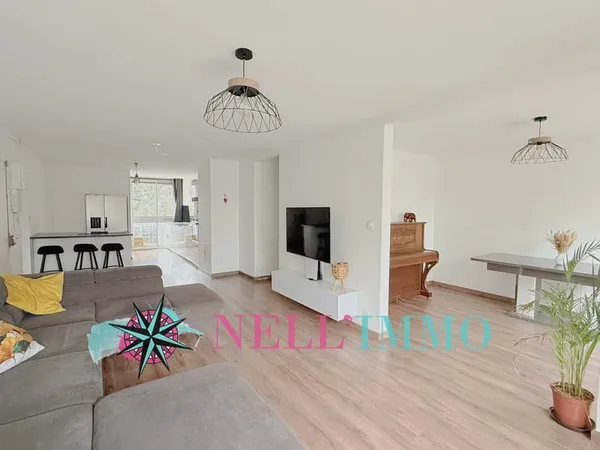 SALON AU CALME: SUPERBE APPARTEMENT T6 119M2 HAB, TERRASSE E