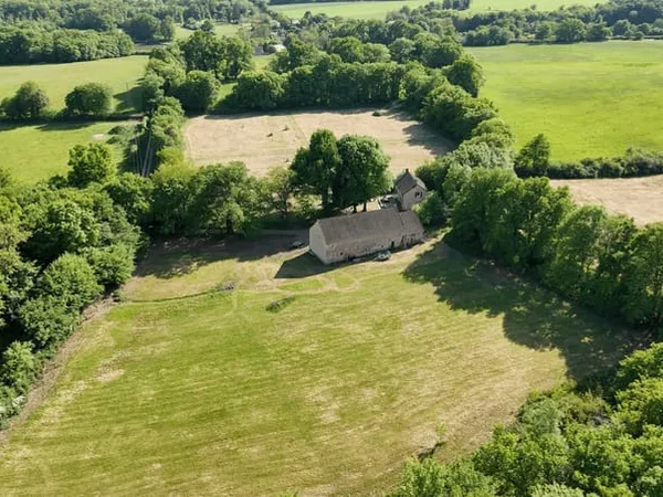 Propriété reculée sur 3,5 hectares