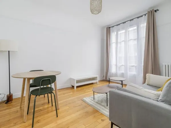 2 PIECES MEUBLE - MAIRIE DE CLICHY