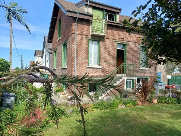 ARNOUVILLE PAVILLON 7 PIECES SECTEUR RECHERCHE