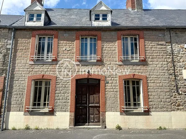 GENETS - MAISON DE VILLAGE - BAIE DU MONT SAINT MICHEL