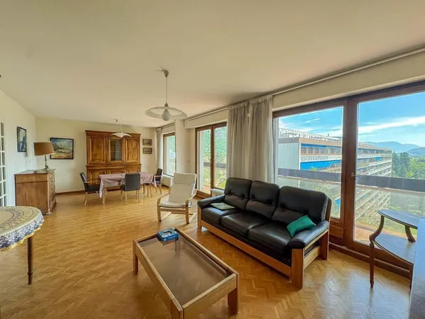Appartement 4 pièces 102 m²