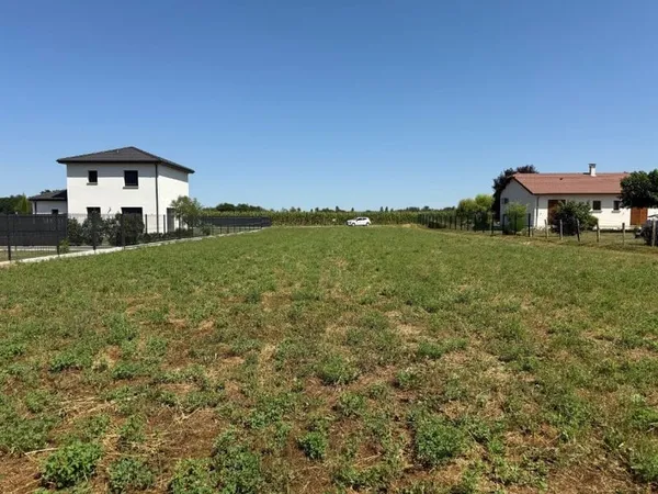 Terrain 1003 m²