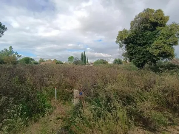 Terrain 1460 m²